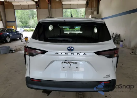 2023 Toyota Sienna Xle from USA, damaged, VIN 5TDJRKEC7PS151496